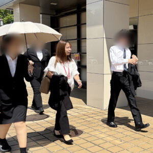 新卒障害者就職面接会会場へ